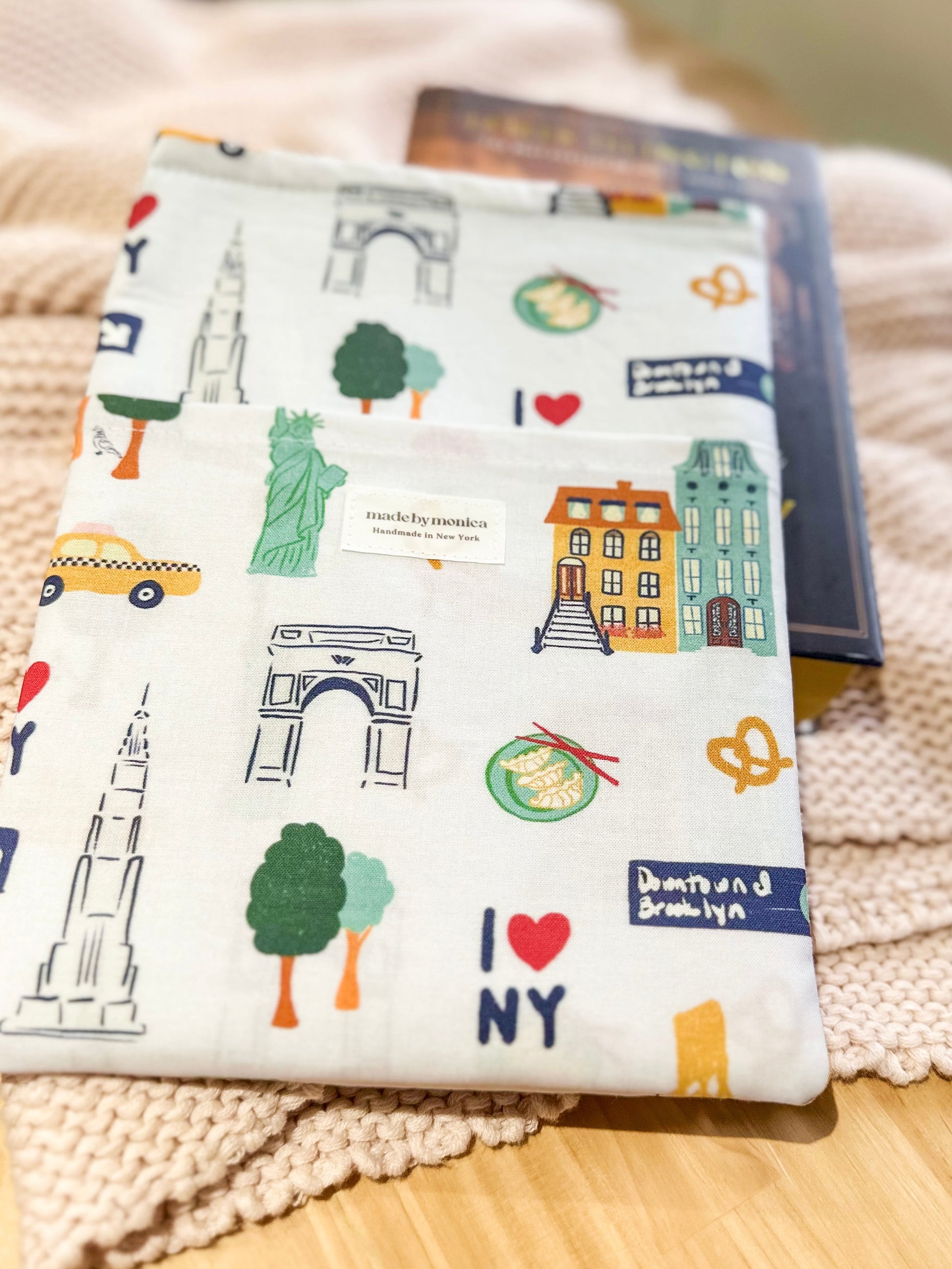 nyc themed book sleeve