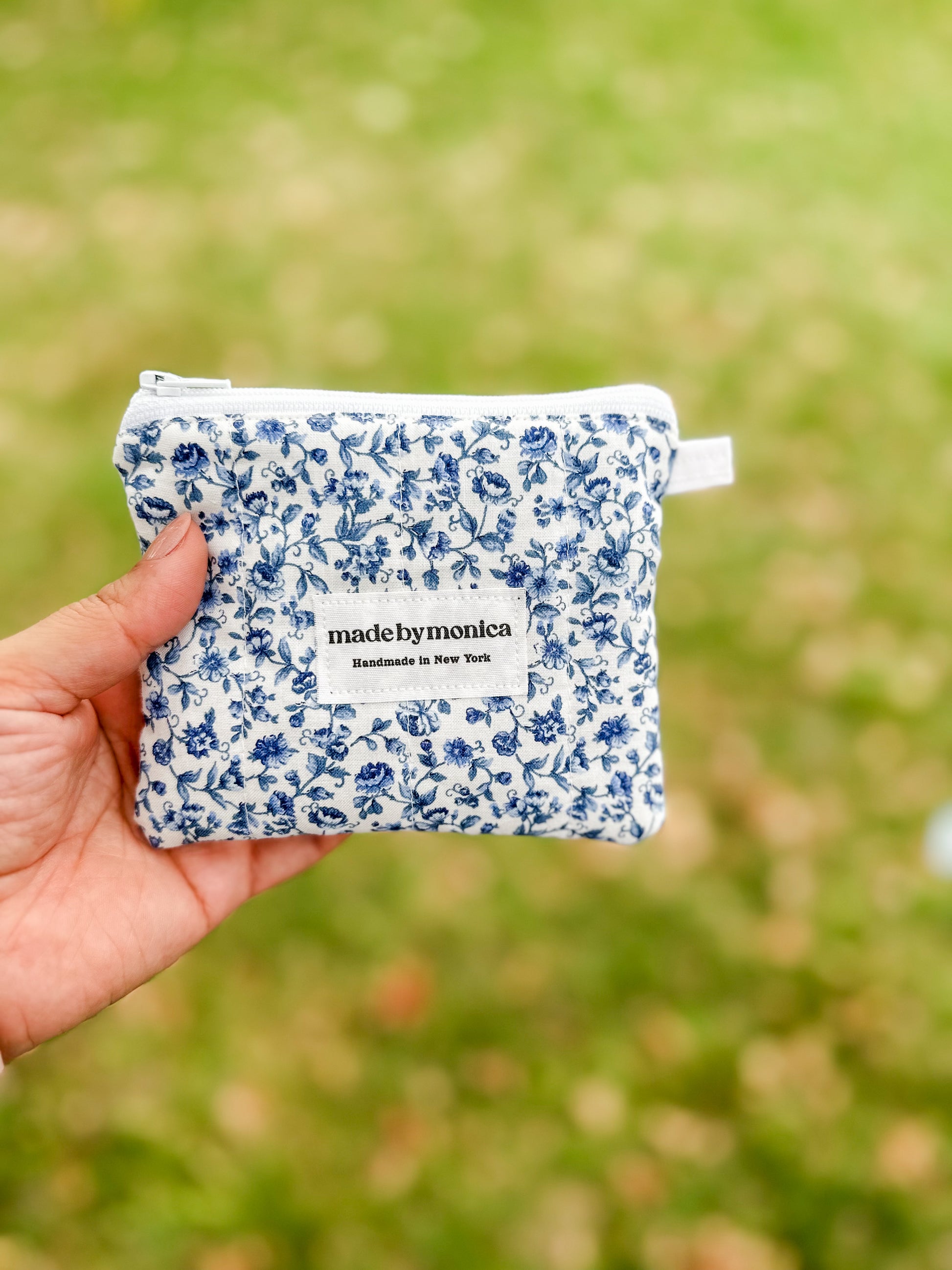 The Porcelain Petals Keychain Wallet