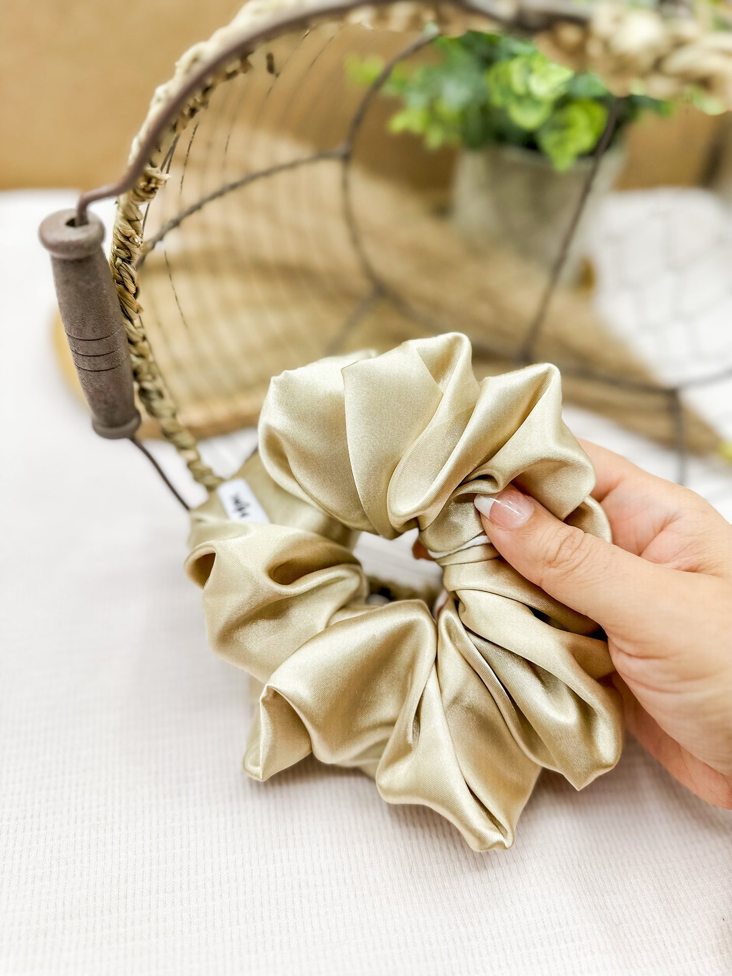 XL Satin WIDE-ELASTIC Scrunchie - Champagne