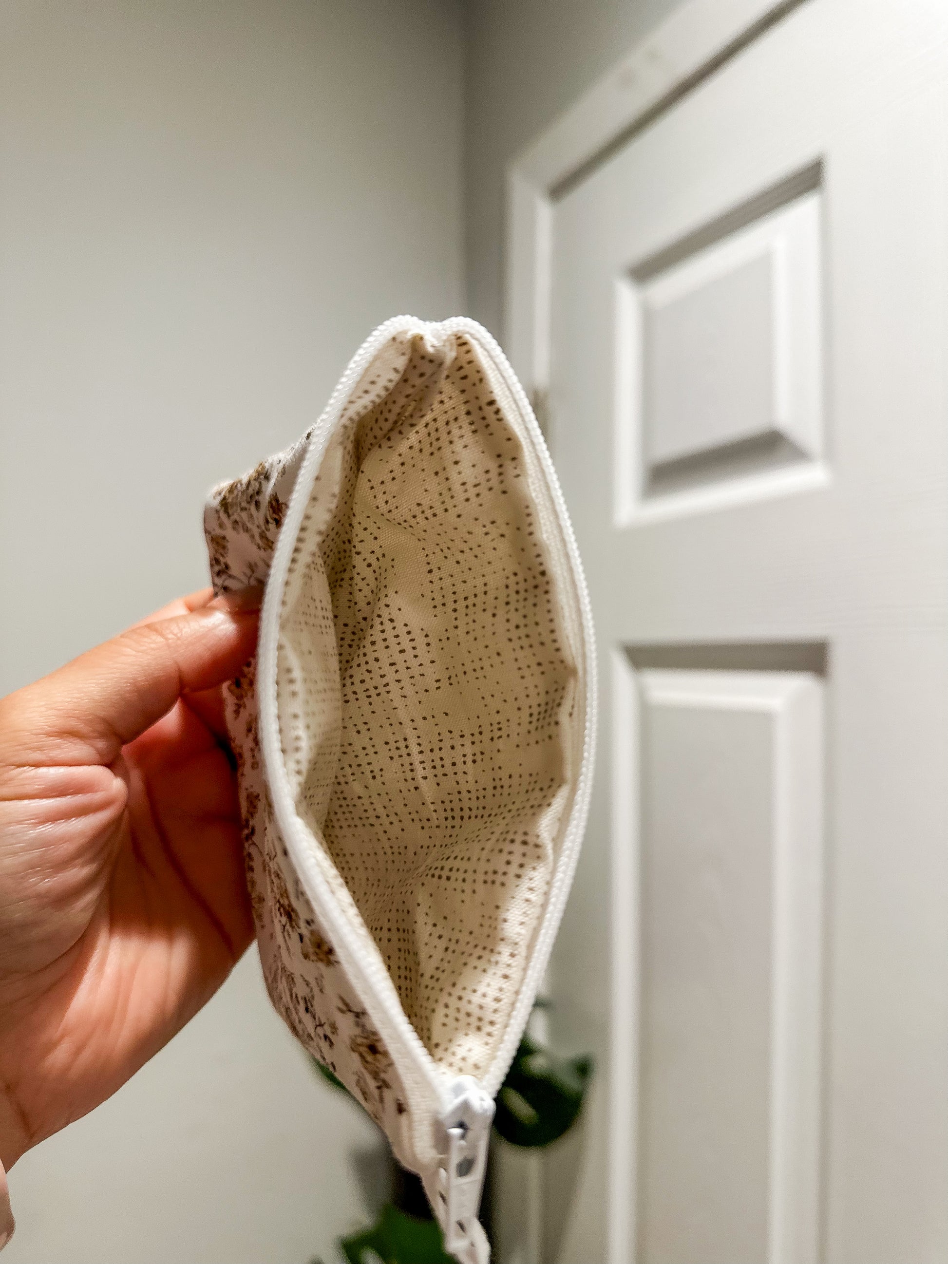 The Rustic Romance Keychain Wallet