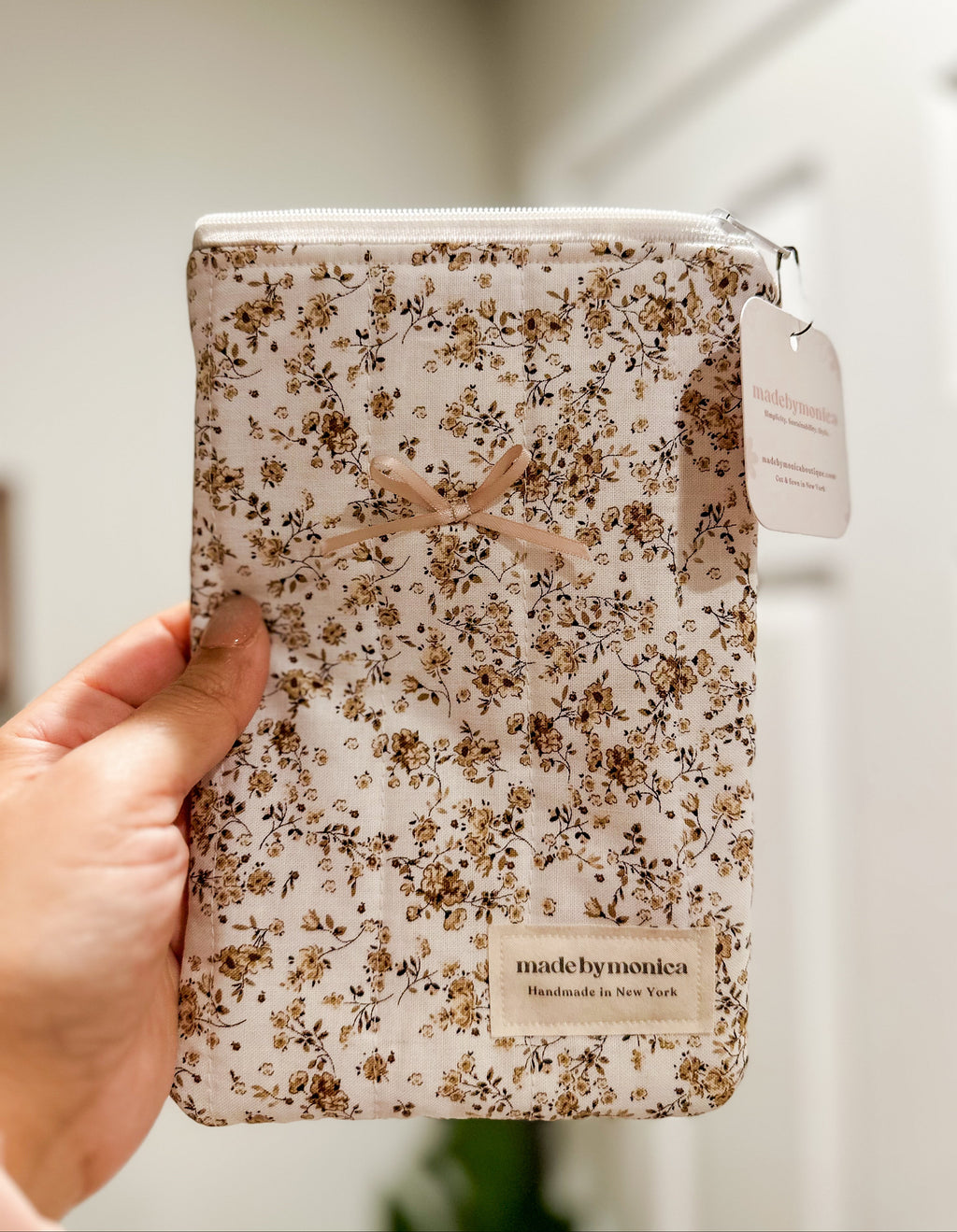 The Rustic Romance Kindle Sleeve Mini