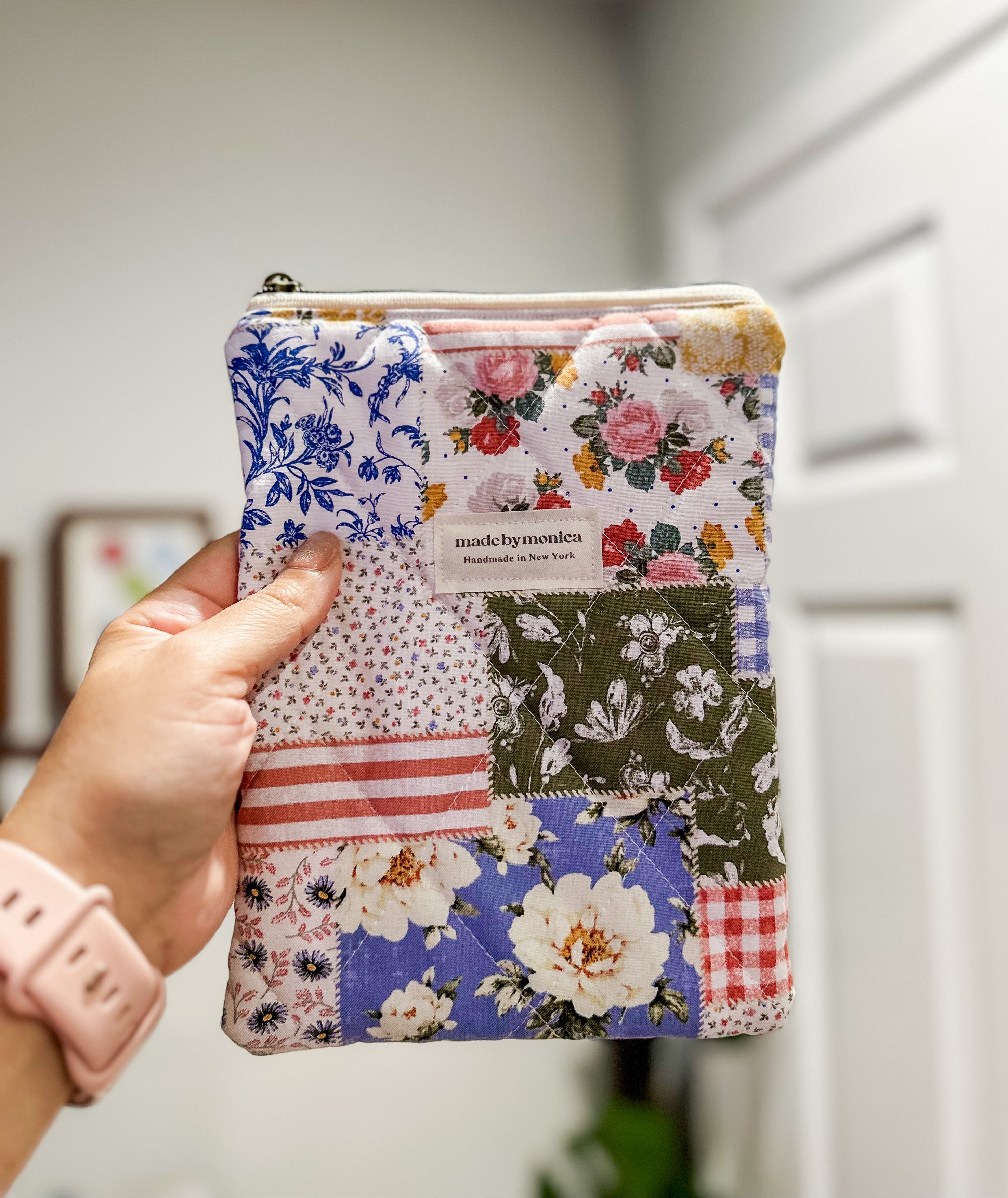 The Petal & Plaid Kindle Sleeve