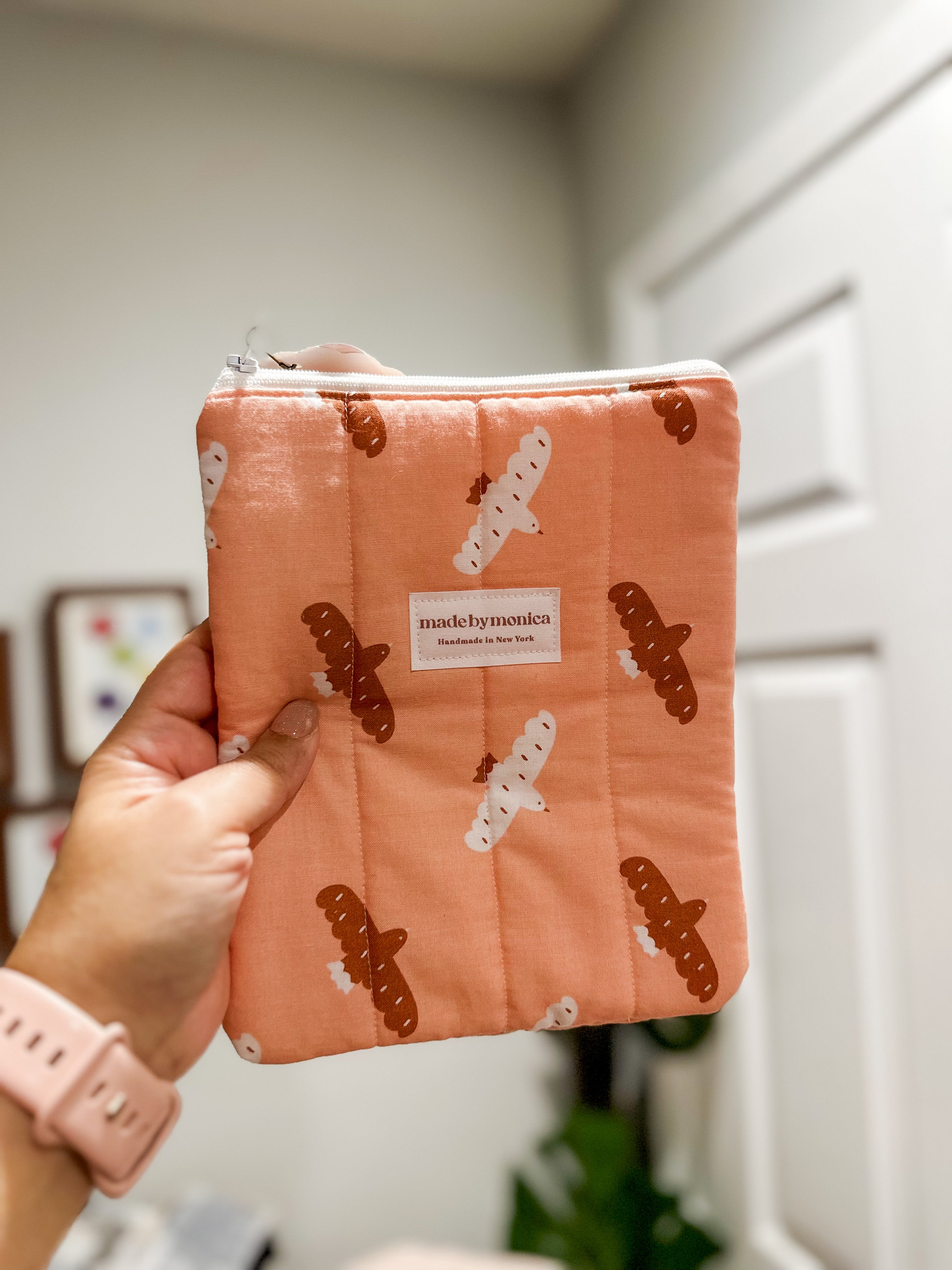 The Peachy Flight Kindle Sleeve (Limited-Edition)