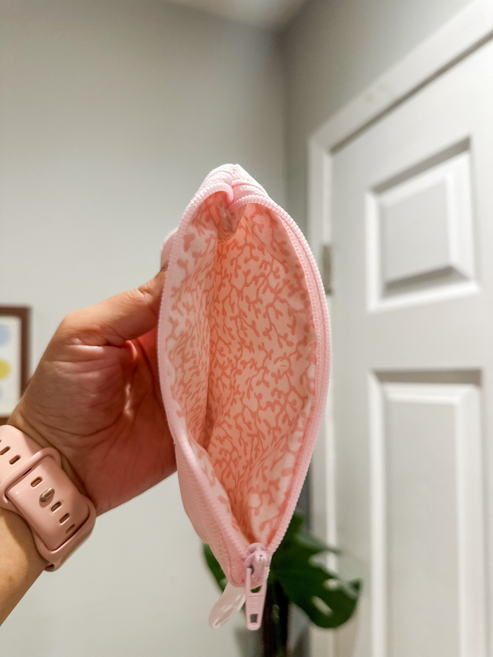 The Dainty Dots Keychain Wallet