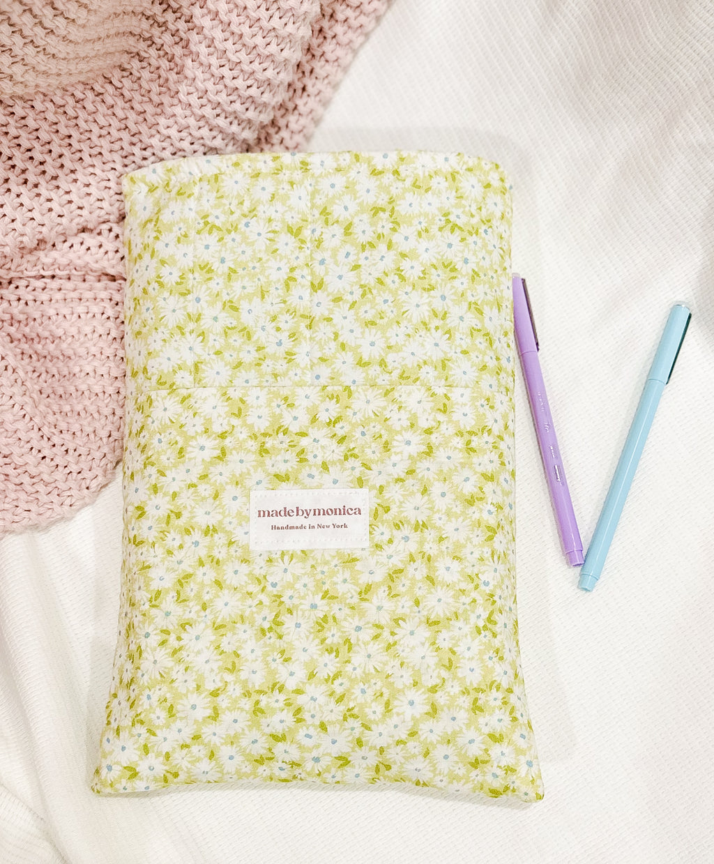 The Minty Meadow Small/Medium Book Sleeve