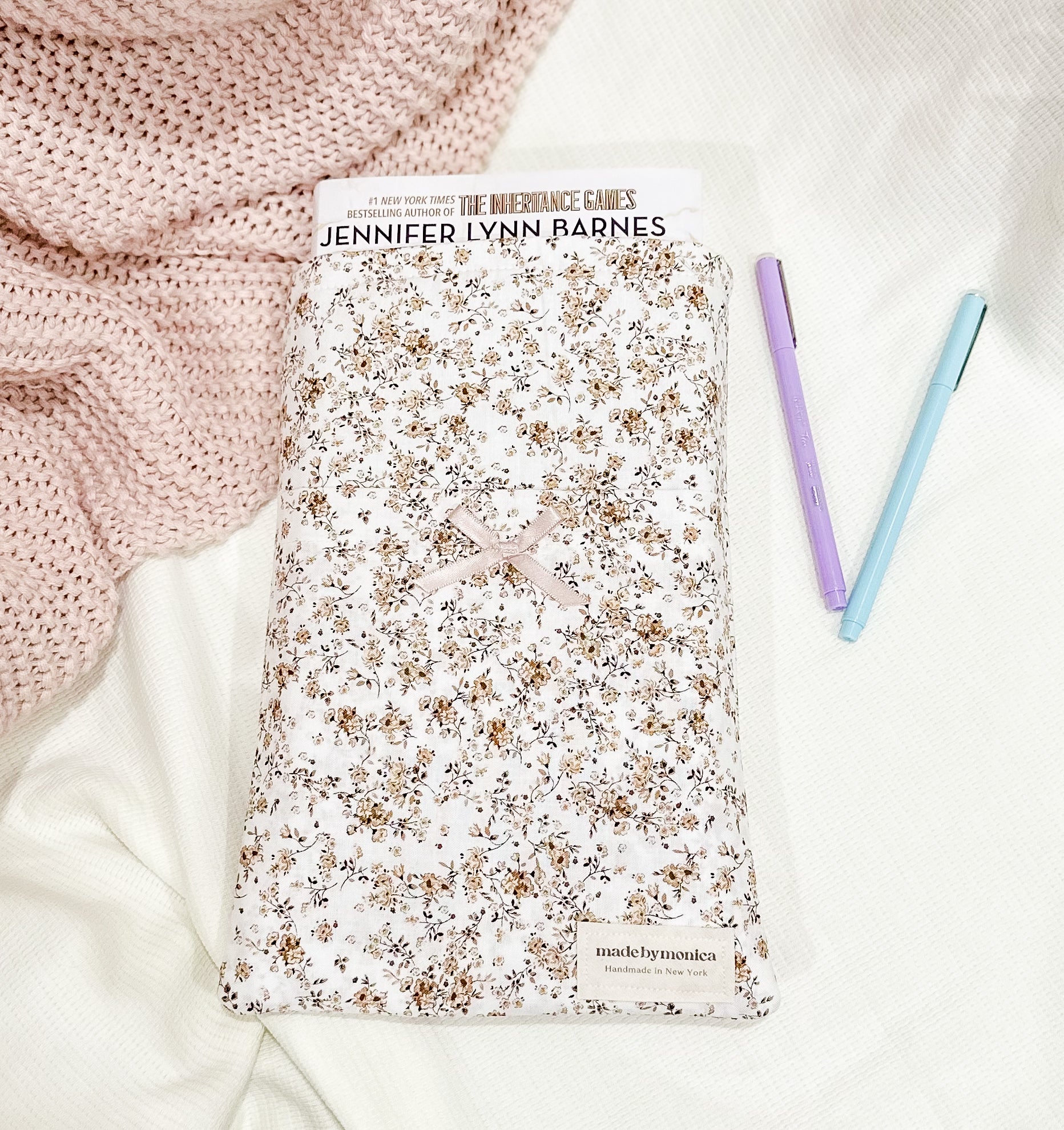 The Rustic Romance Small/Medium Book Sleeve