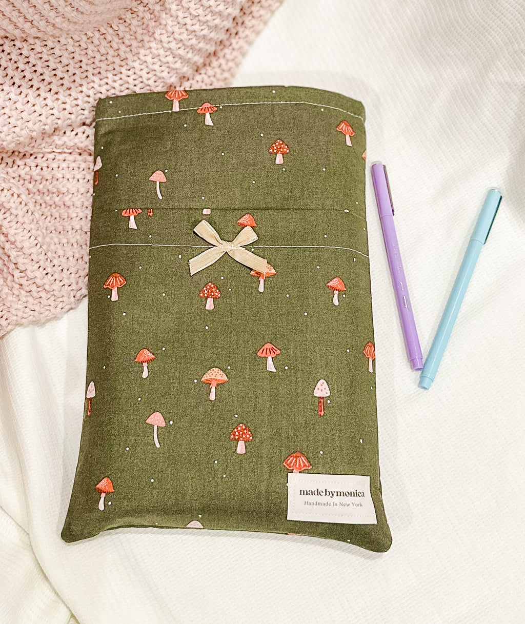 The Clover & Cap Small/Medium Book Sleeve