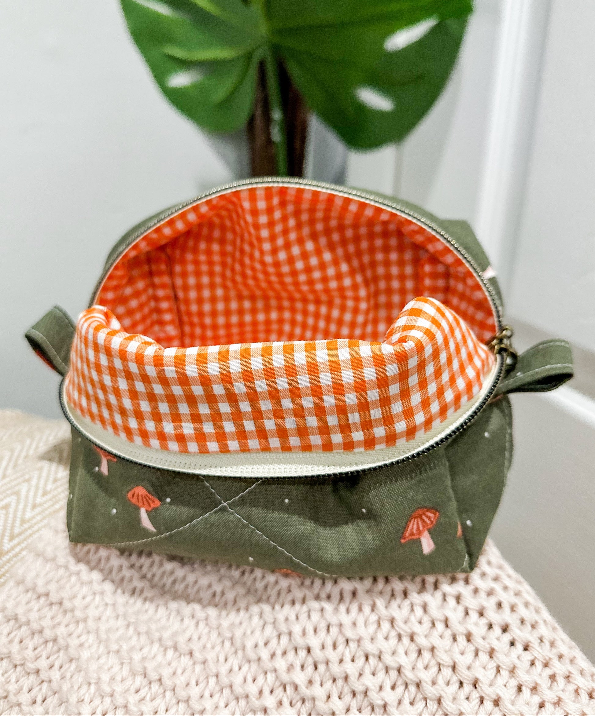 The Clover & Cap Quilted Makeup Bag Mini