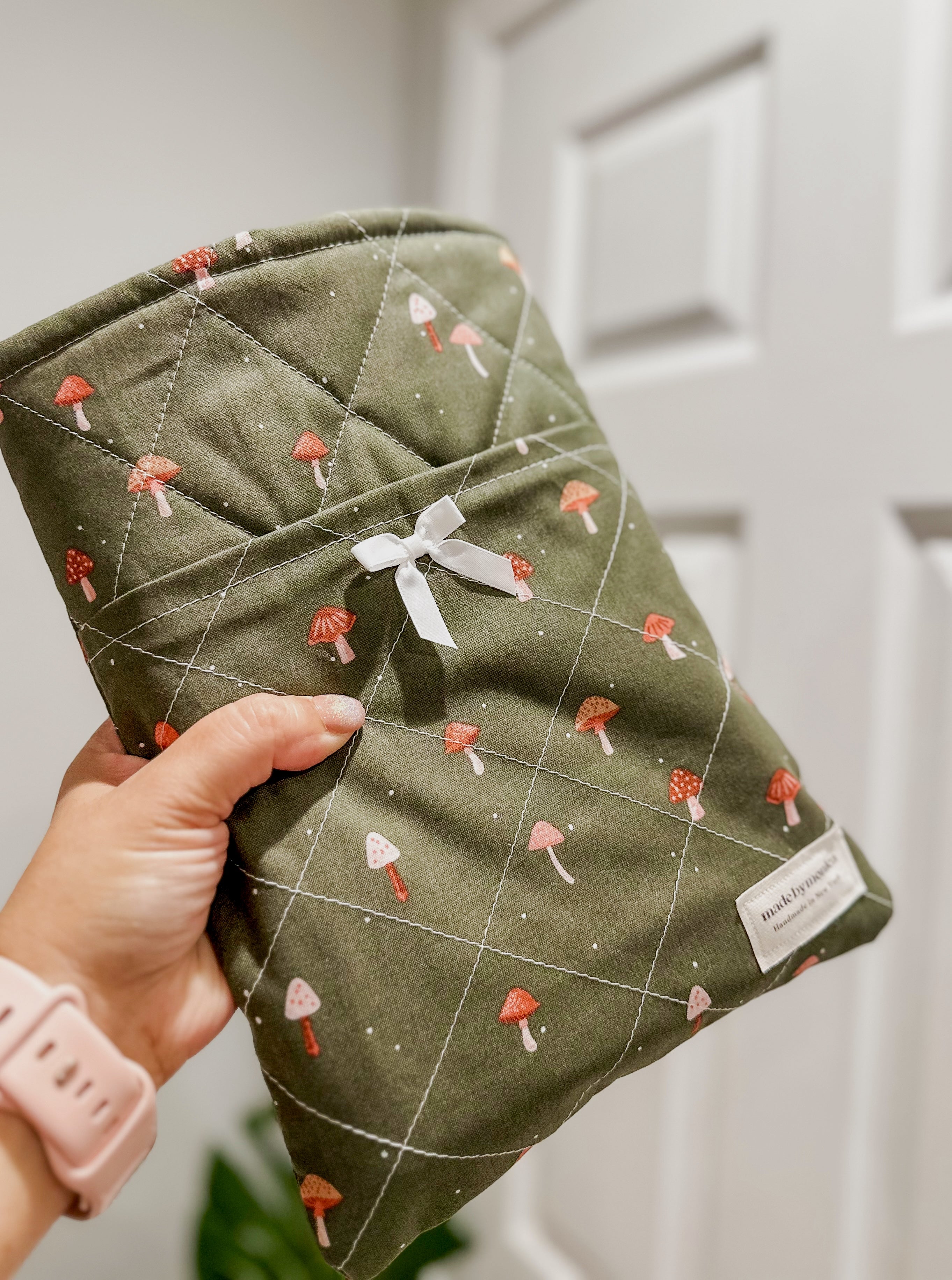 The Clover & Cap Large Quilted Book Sleeve