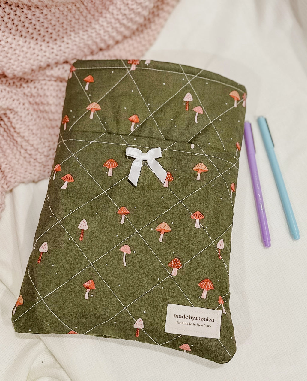 The Clover & Cap Large Quilted Book Sleeve