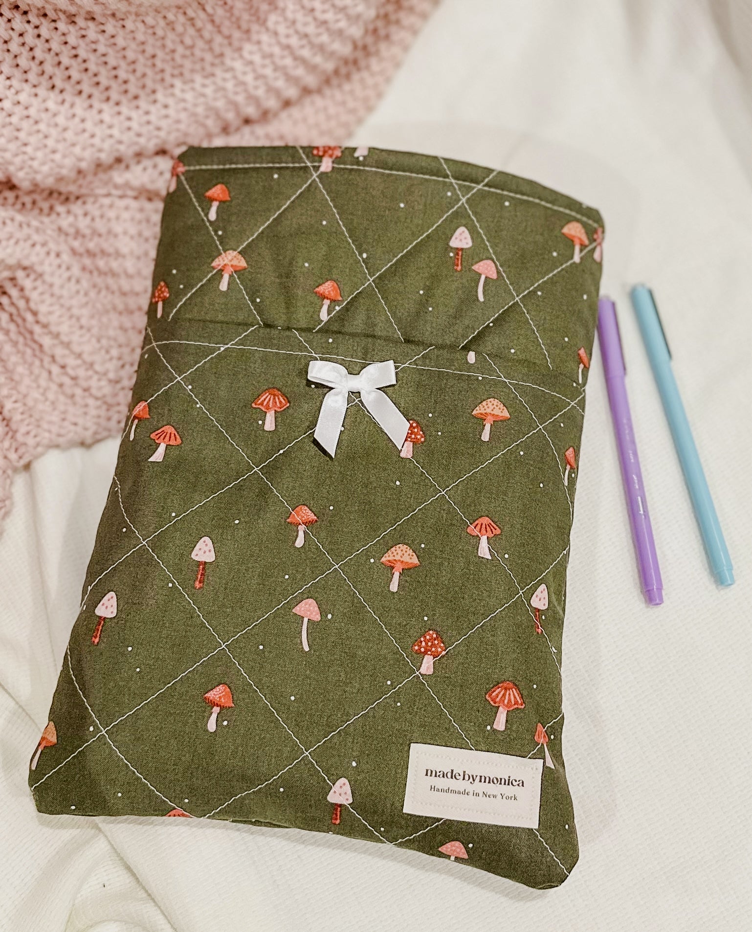 The Clover & Cap Large Quilted Book Sleeve