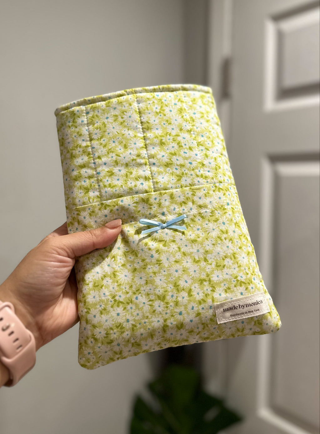 The Minty Meadow X-Small Book Sleeve