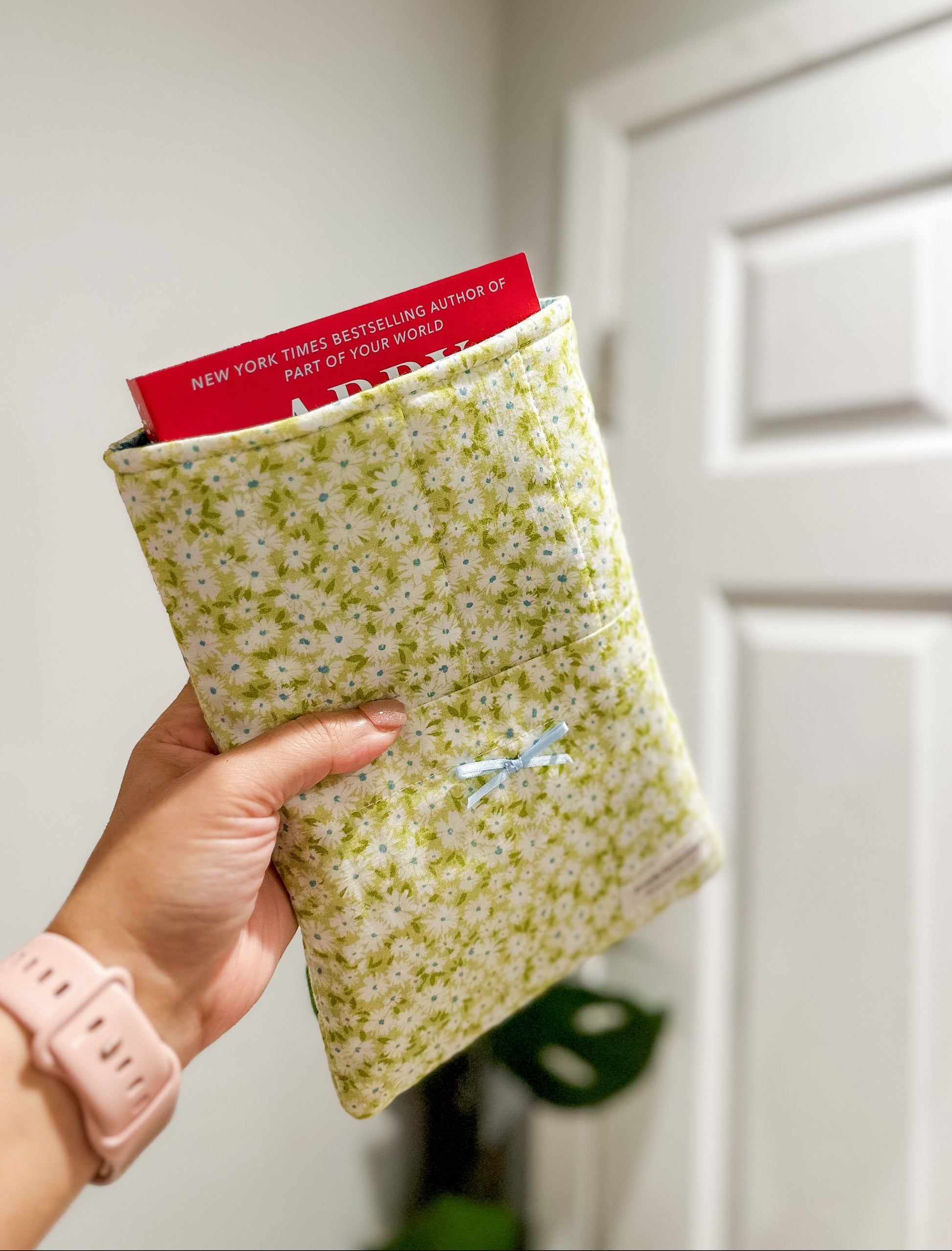 The Minty Meadow X-Small Book Sleeve