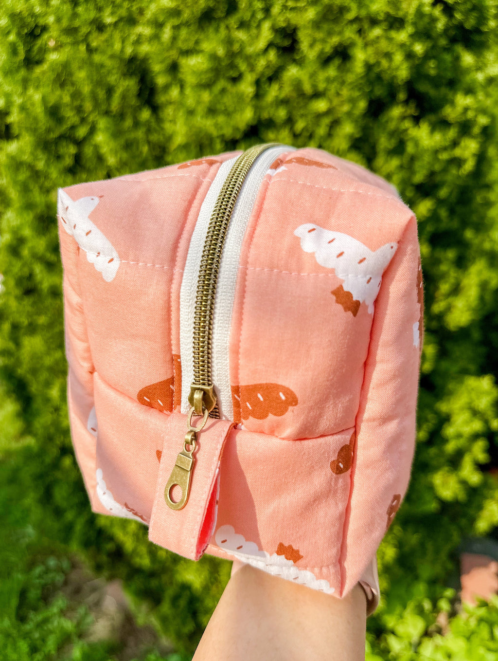 The Peachy Flight Makeup Bag (Limited-Edition)
