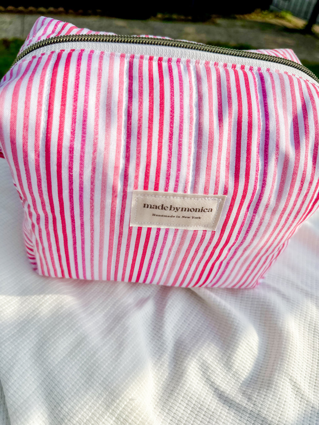The Lipstick Lines Makeup Bag (Limited-Edition)