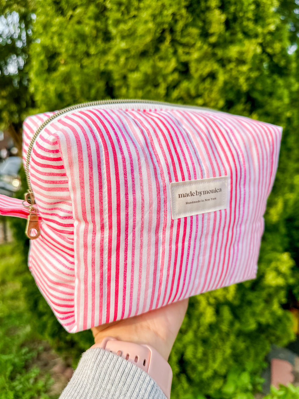 The Lipstick Lines Makeup Bag (Limited-Edition)