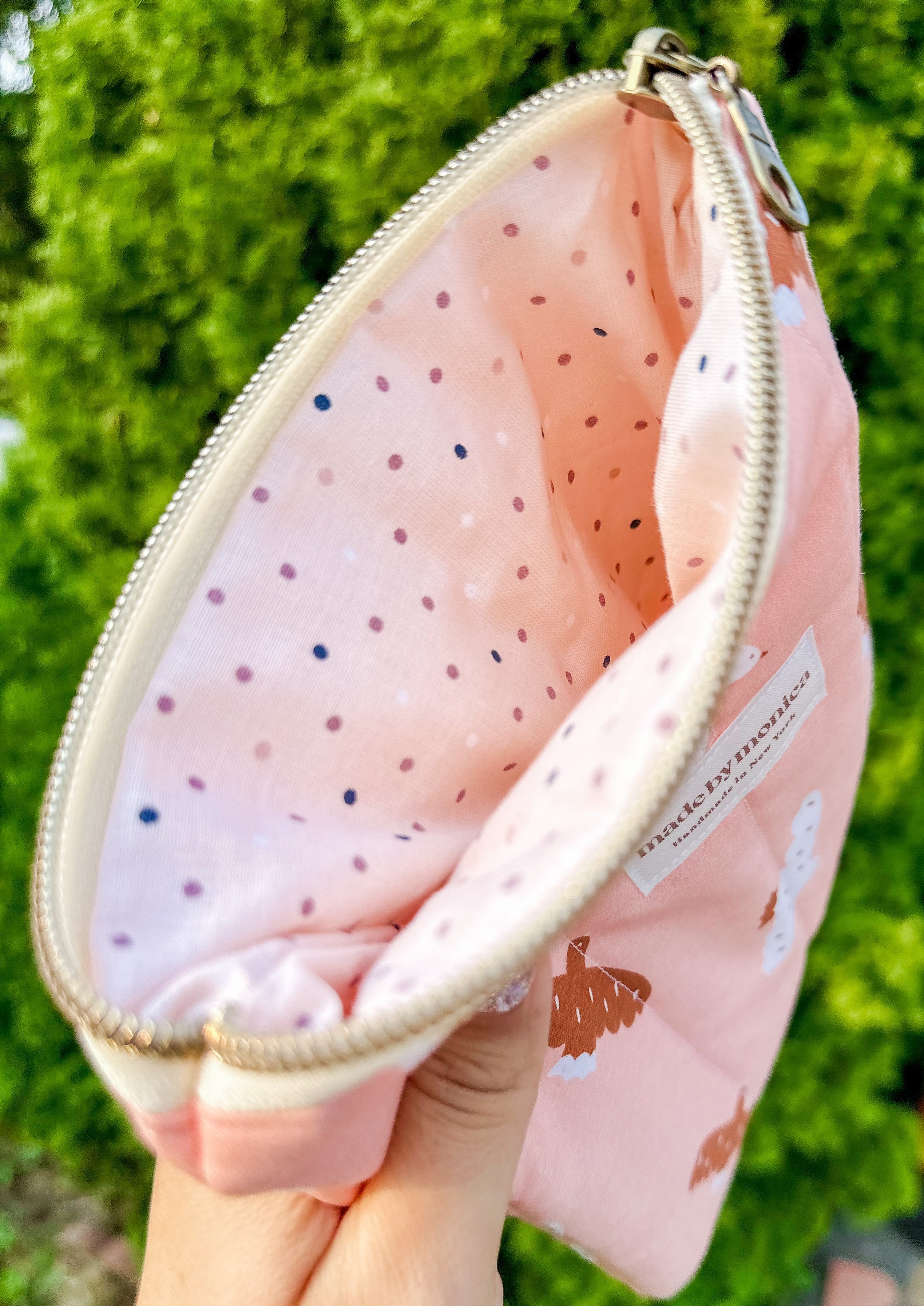 The Peachy Flight Kindle Sleeve (Limited-Edition)