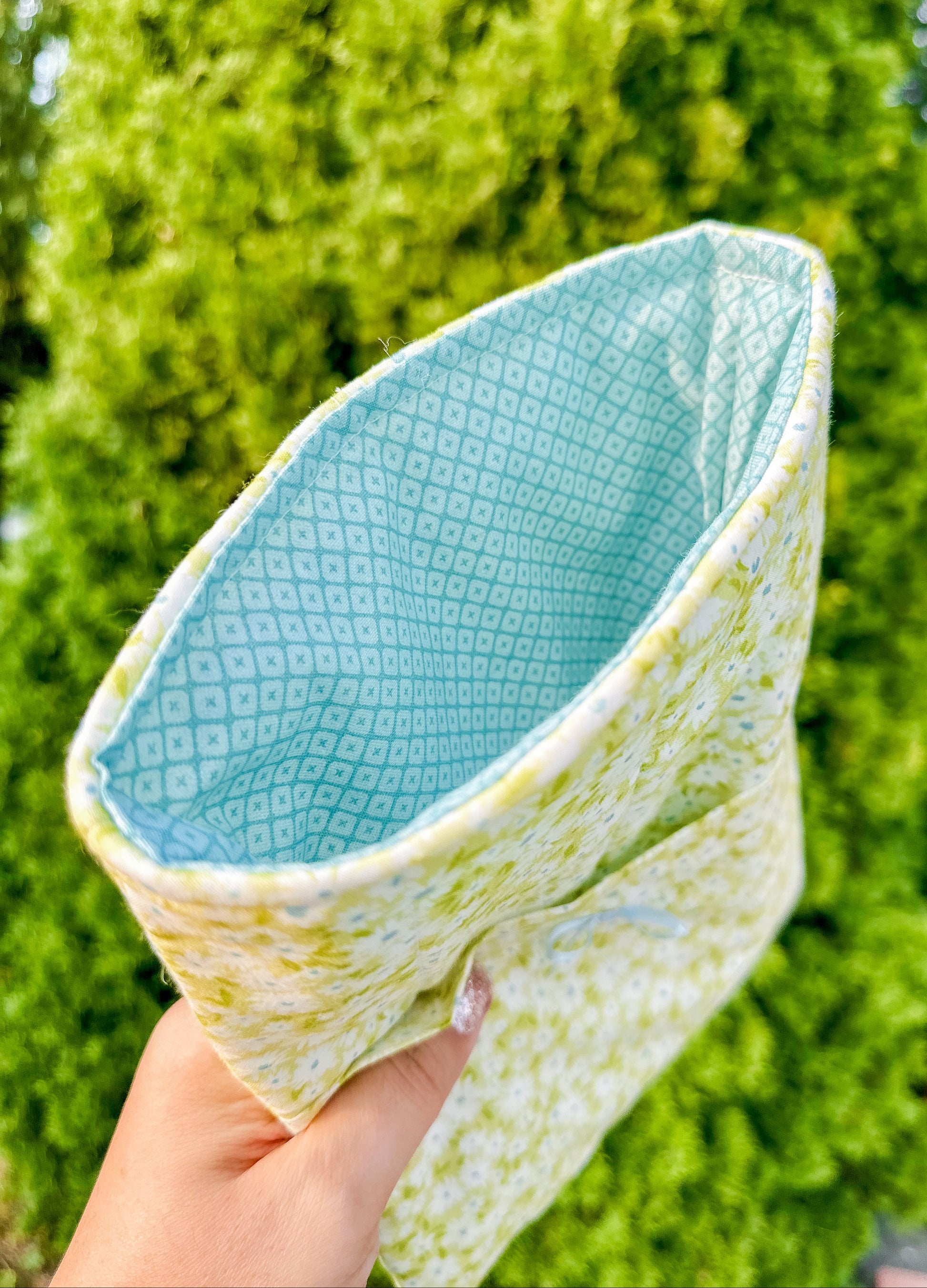 The Minty Meadow Small Book Sleeve
