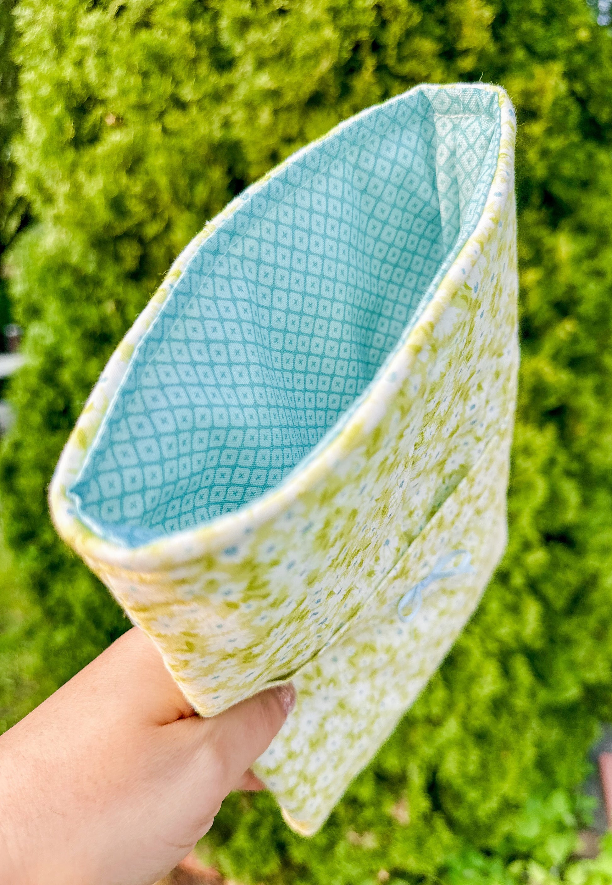 The Minty Meadow Large Book Sleeve
