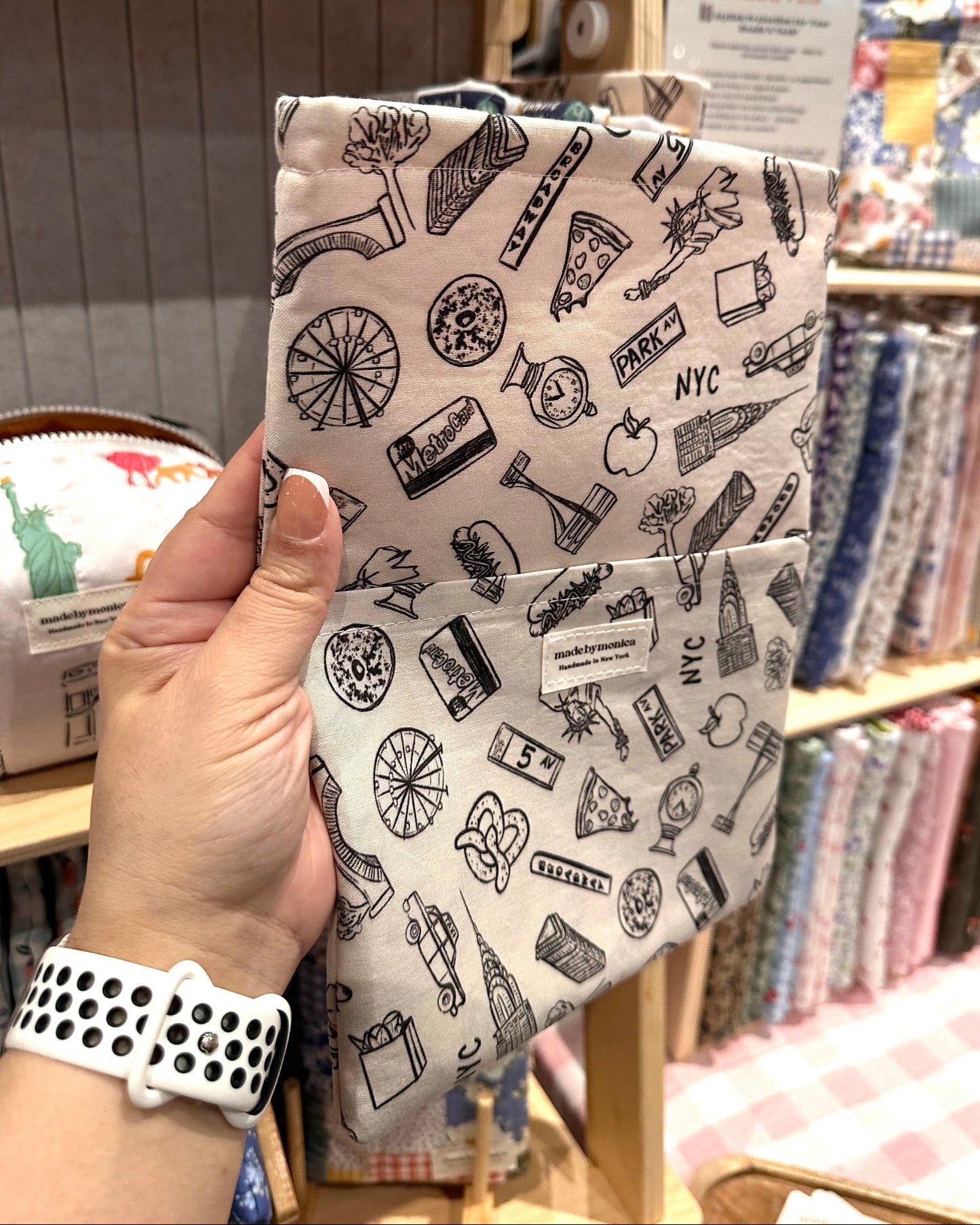 The-New-Yorker-book-sleeve