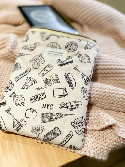 The New Yorker kindle sleeve