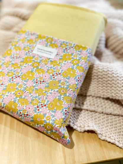 Golden Petals&nbsp;Large Book Sleeve