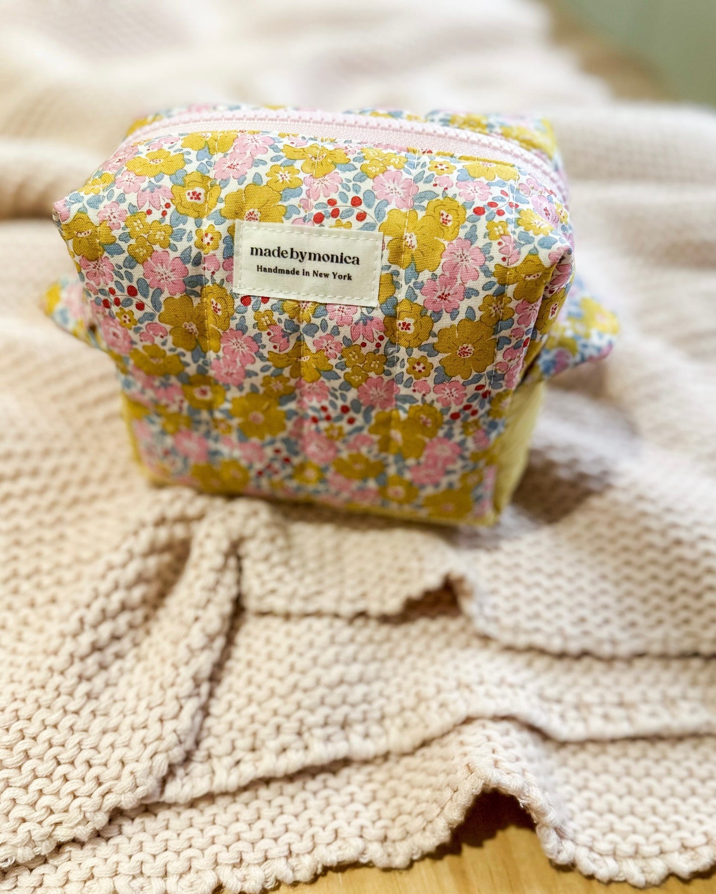 Golden Petals Makeup Bag Mini 