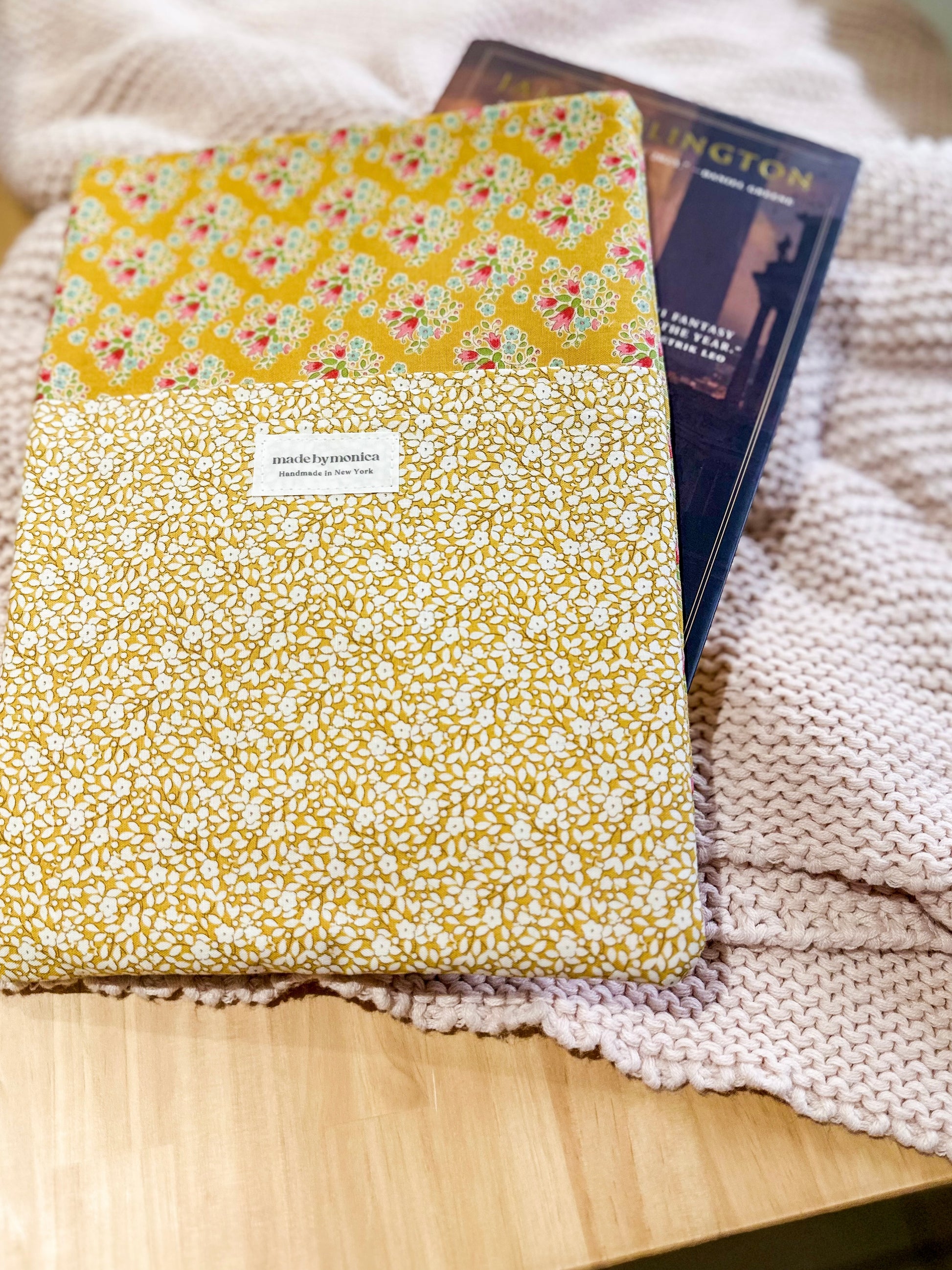honey-bloom-book-sleeve