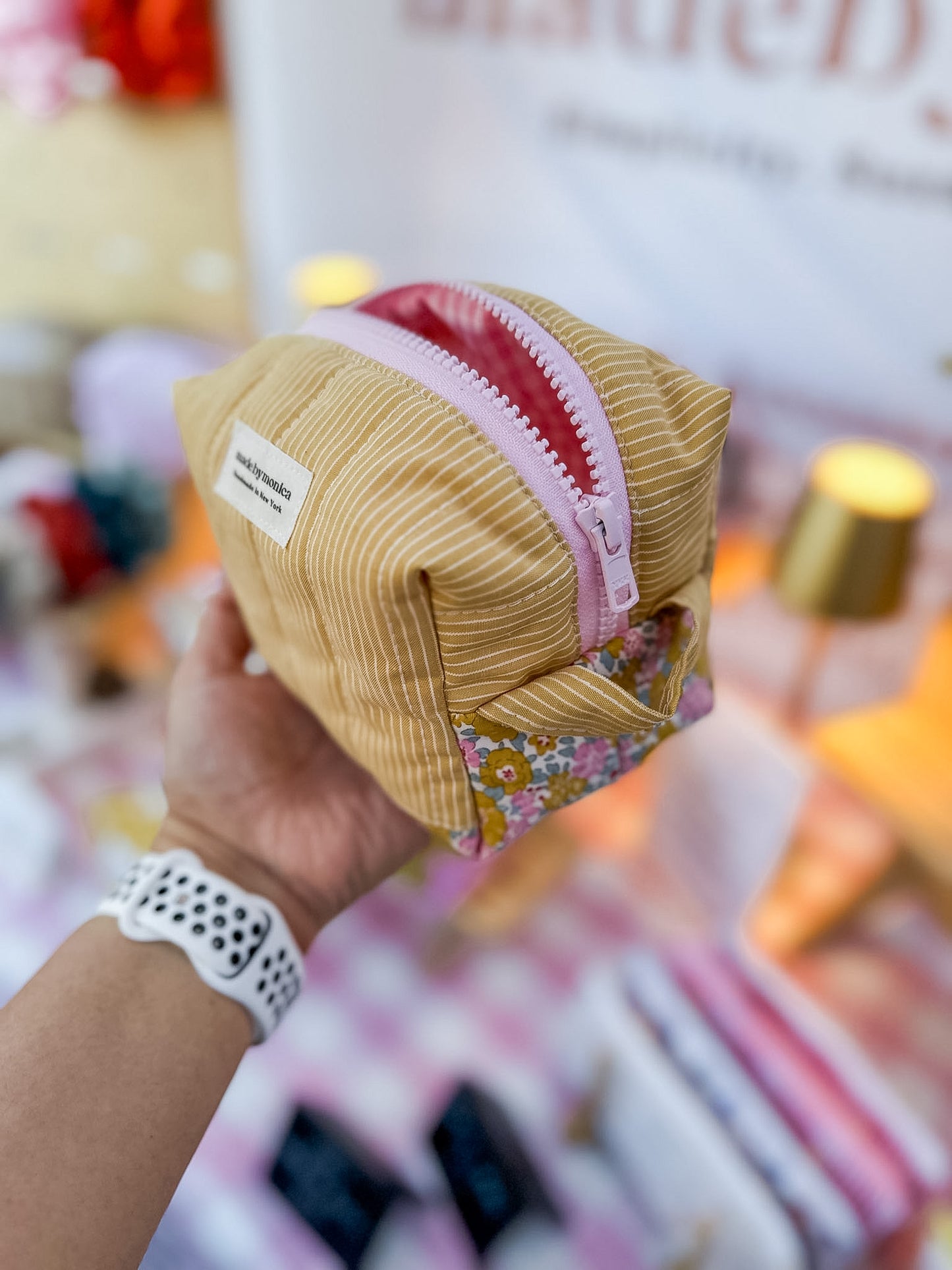 honeyed-pages-makeup-bag-mini-4