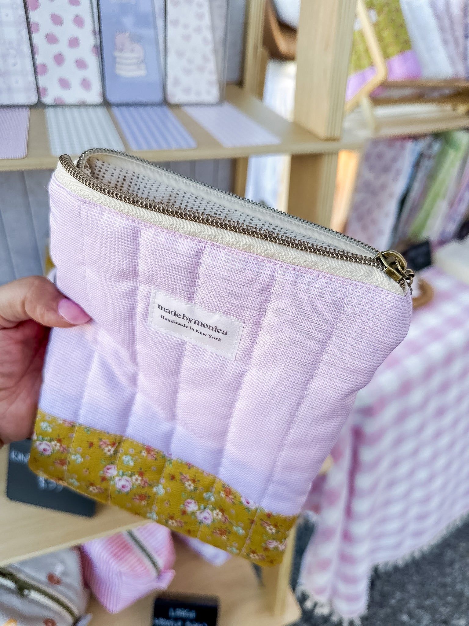 rosy-bloom-kindle-sleeve-